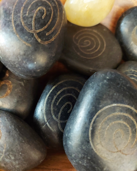 Labyrinth Meditation Palm Stone