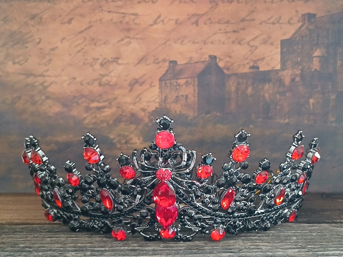 Arachnogothia Tiara