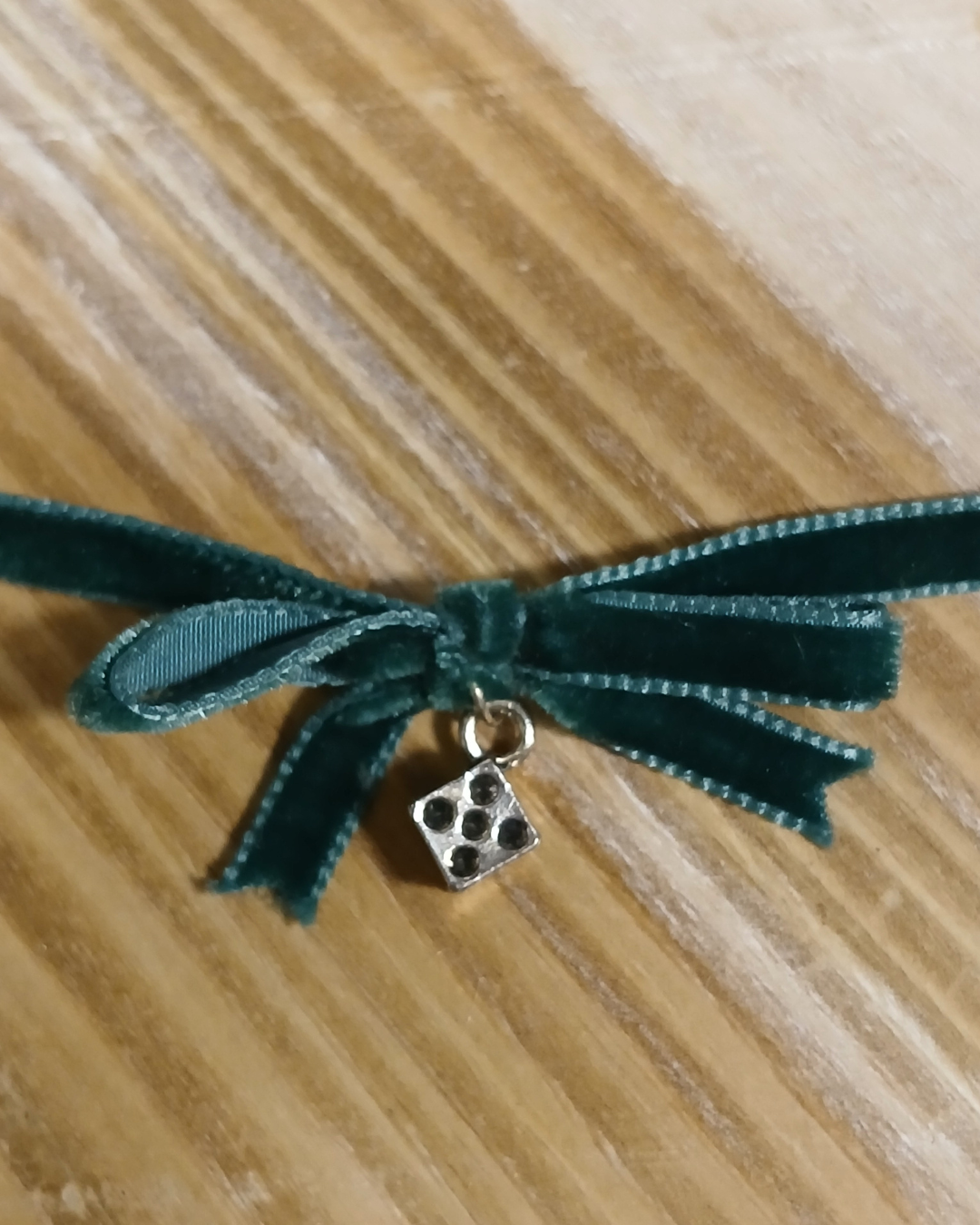 Velvet Choker Dice Charm Bow Style